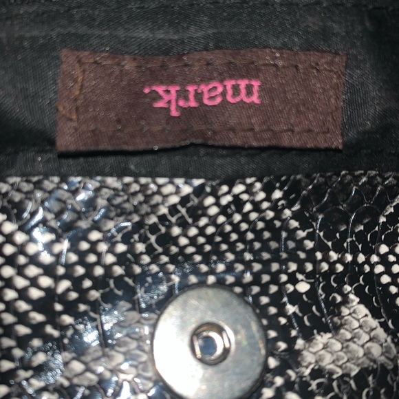 Snakeskin printed tote - Picture 2 of 2